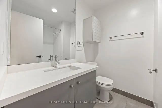 Additional image 10 of 700 King St Unit 1006