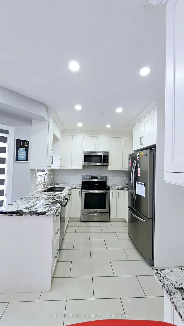 Additional image 34 of 33 Atira Ave