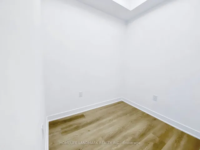 Additional image 28 of 36 Zorra St Unit 2002