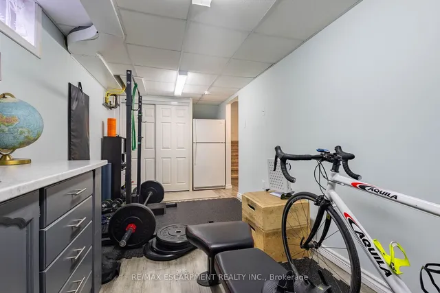 Additional image 25 of 72 Athenia Dr