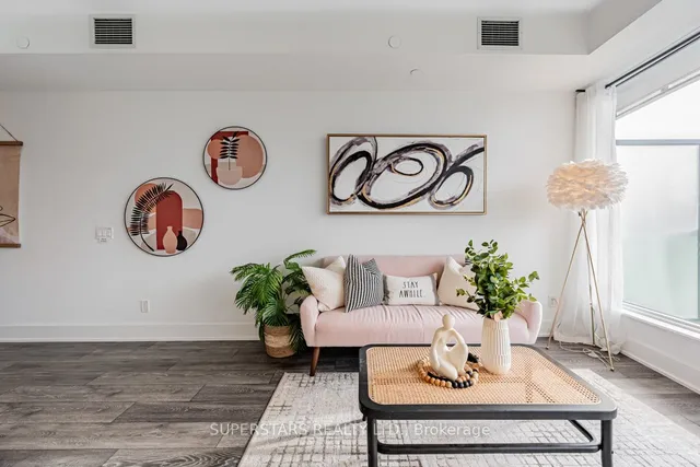 Additional image 14 of 403 Church St Unit 2613