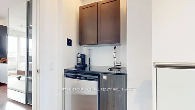 Additional image 22 of 253 Roxton Rd