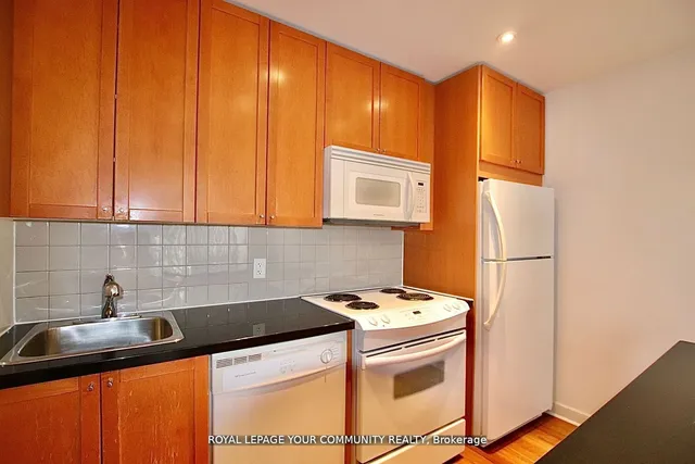 Additional image 9 of 85 Bloor St Unit 909