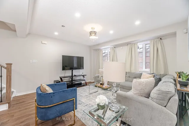 Additional image 11 of 47 Spadina Rd Unit 32