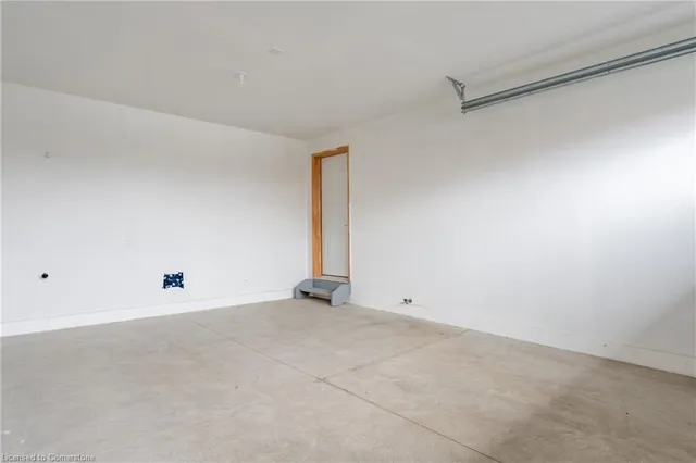 Additional image 36 of 117 Whitefish Cres