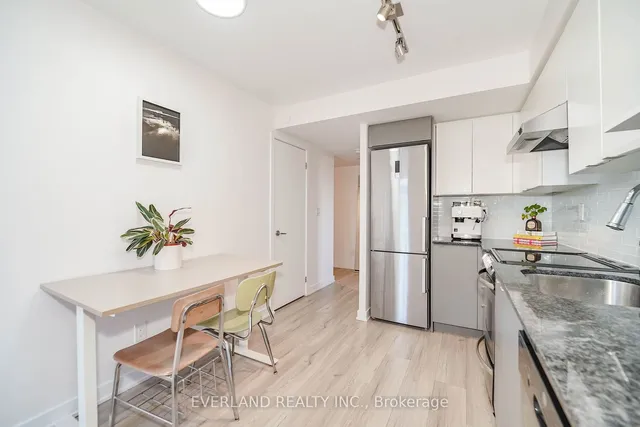 Additional image 23 of 160 Flemington Rd Unit 1005