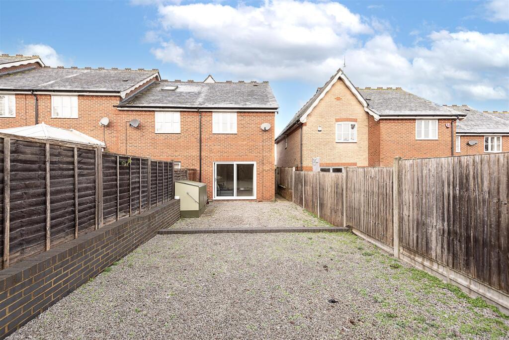Additional image 11 of Vallance Place, Harpenden