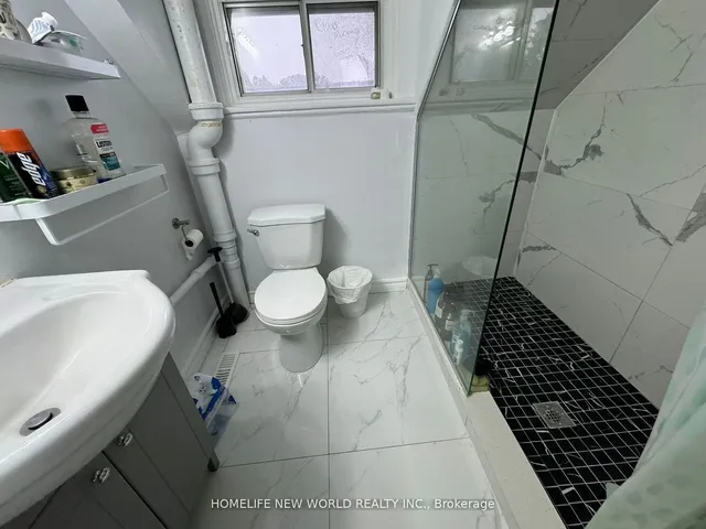 Additional image 25 of 61 Broadway Ave