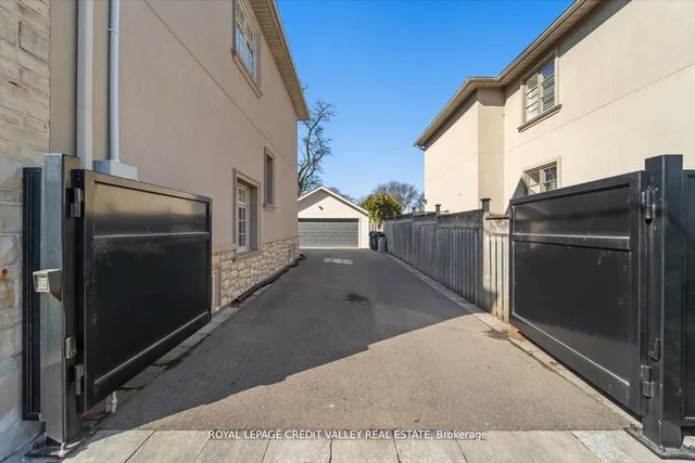 Additional image 36 of 128 Laurel Ave