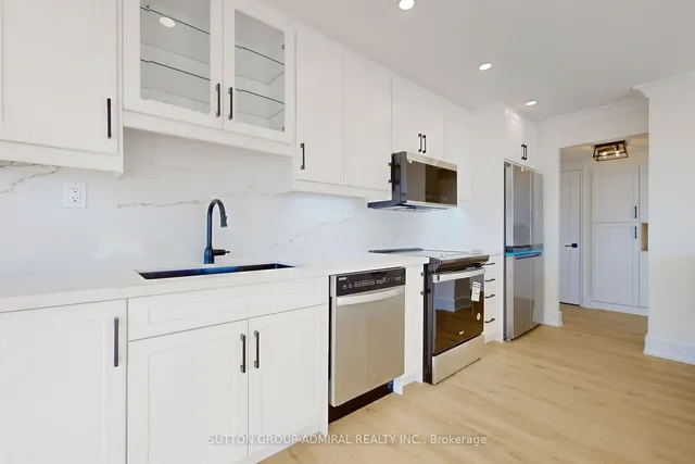 Additional image 7 of 33 Elmhurst Ave Unit 2401