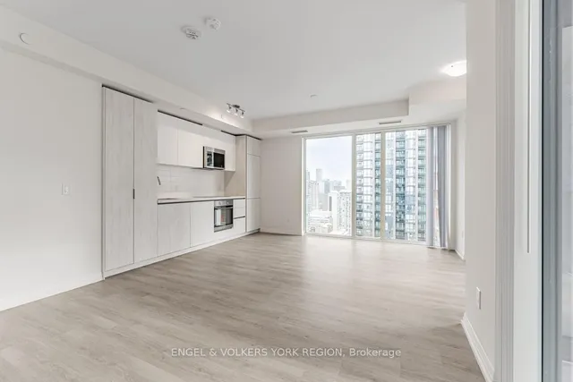 Additional image 3 of 28 Widmer St Unit 3929