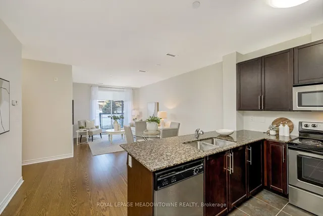 Additional image 7 of 383 Main St Unit 103