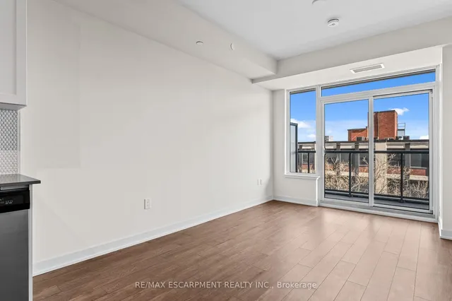 Additional image 19 of 212 King William St Unit 619