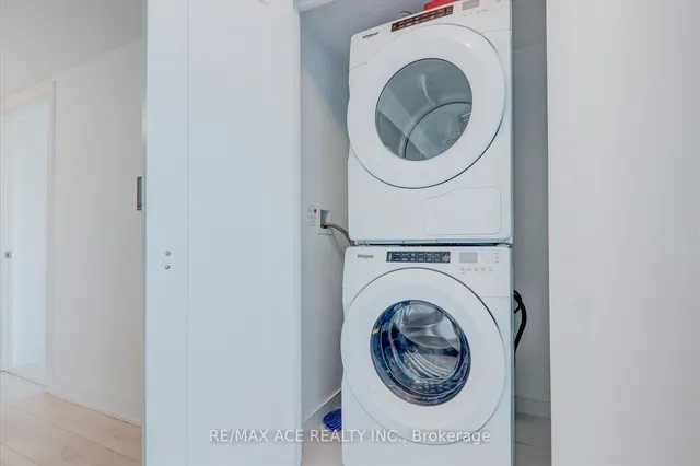 Additional image 30 of 575 Bloor St Unit 1703