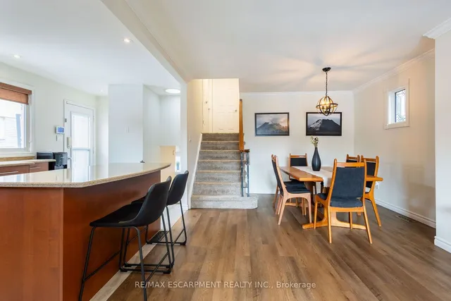 Additional image 13 of 72 Athenia Dr