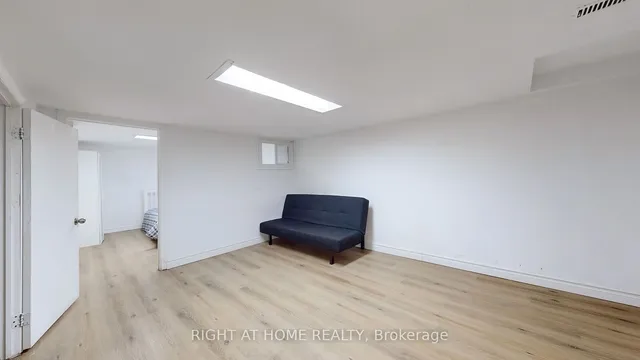 Additional image 31 of 28 Fennings St