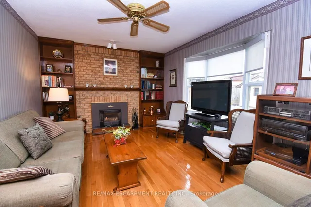 Additional image 14 of 54 Ramsden Dr