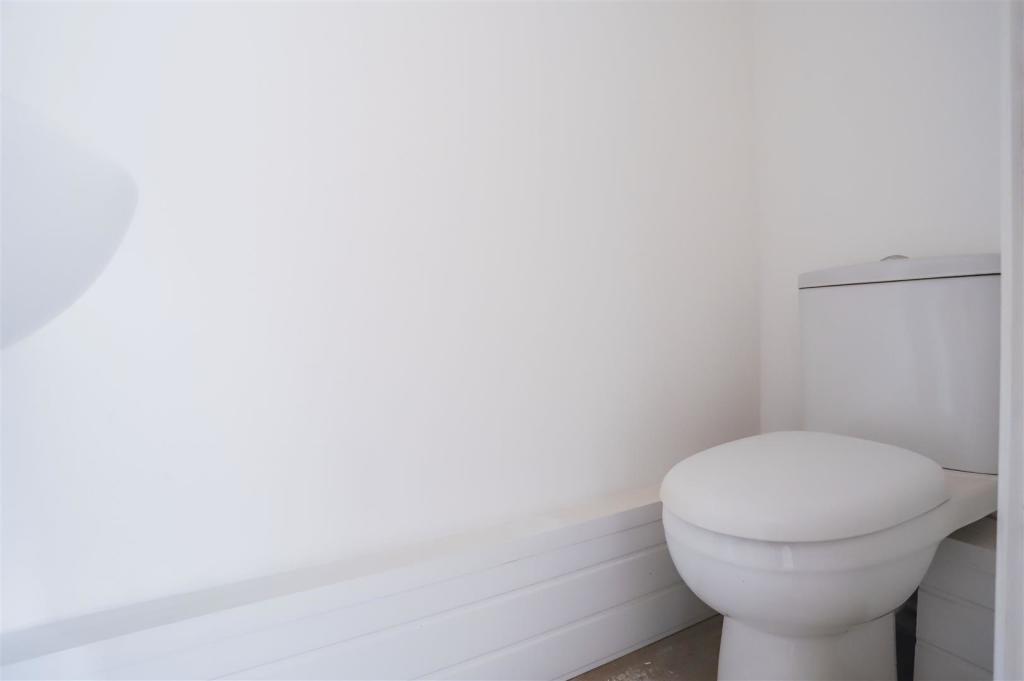 Additional image 5 of 48 Deardengate, Haslingden