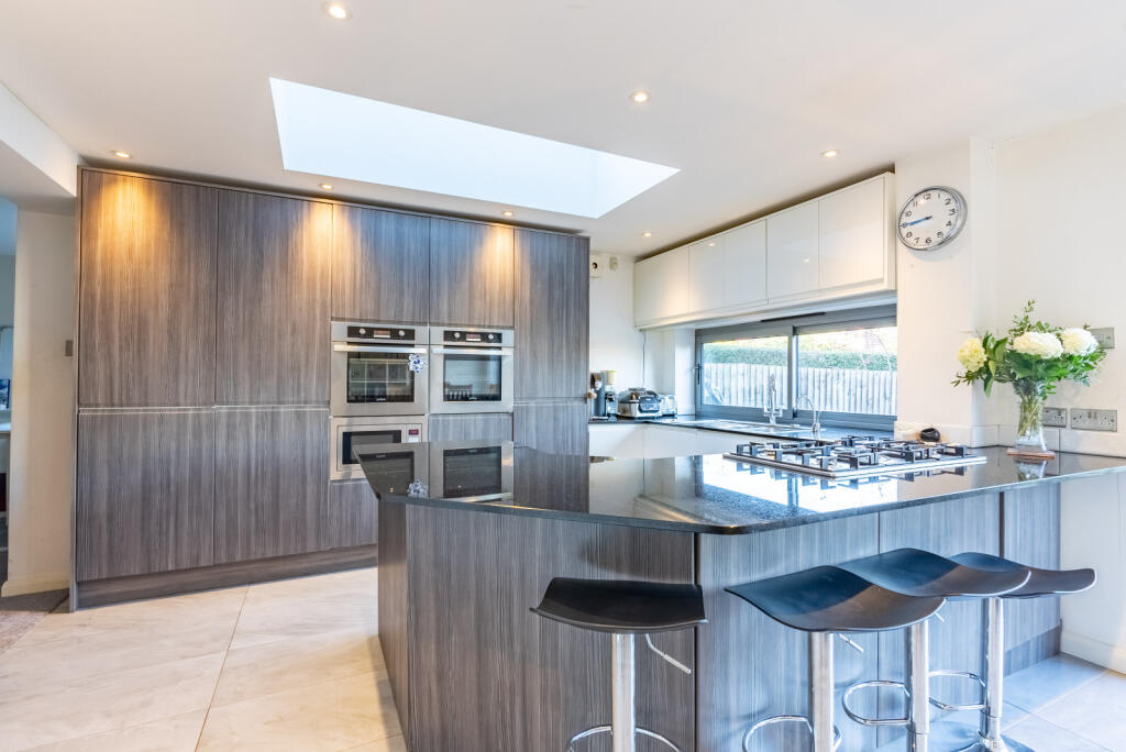 Additional image 7 of Ox Lane, Harpenden, Hertfordshire, AL5