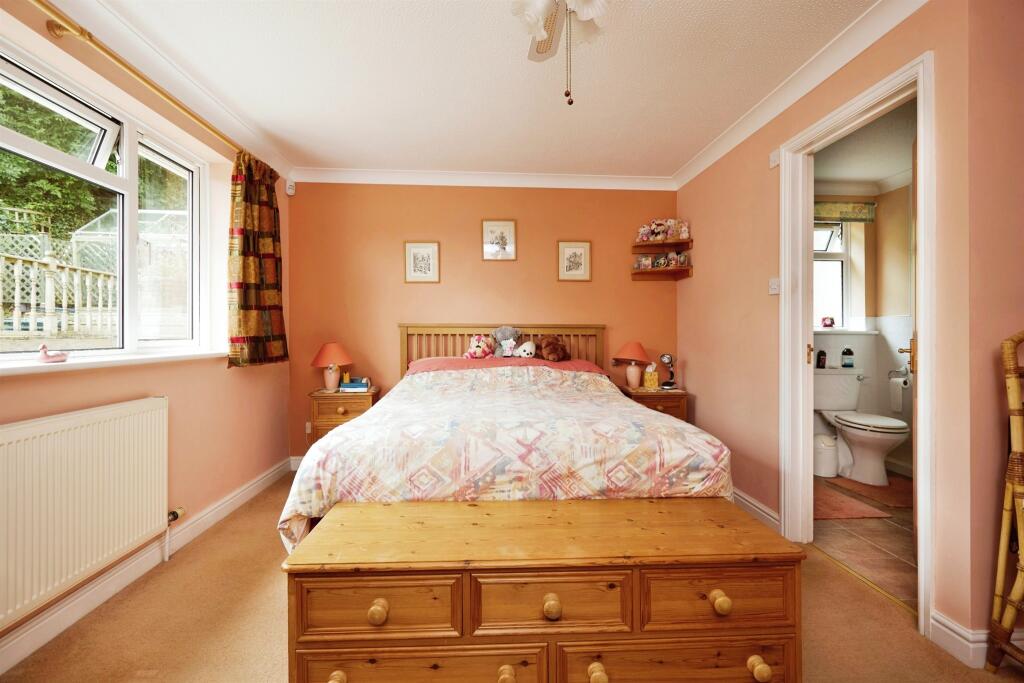 Additional image 8 of Grants Close, WINCANTON