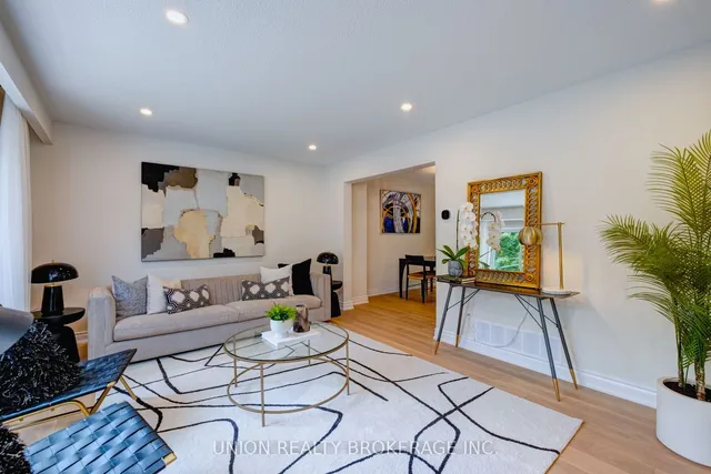 Additional image 3 of 116 Scarboro Cres