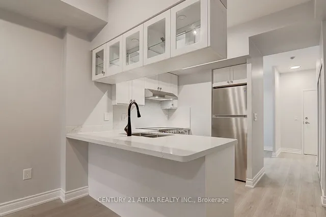 Additional image 11 of 909 Bay St Unit 716
