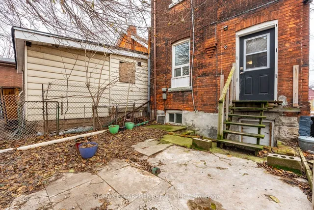 Additional image 33 of 57 Century St