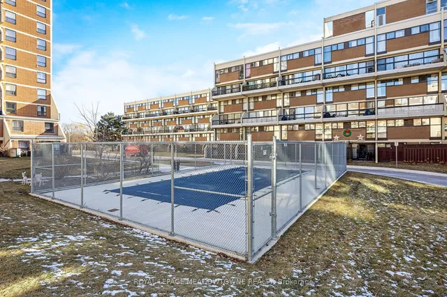 Additional image 37 of 2 Valhalla Inn Rd Unit 215