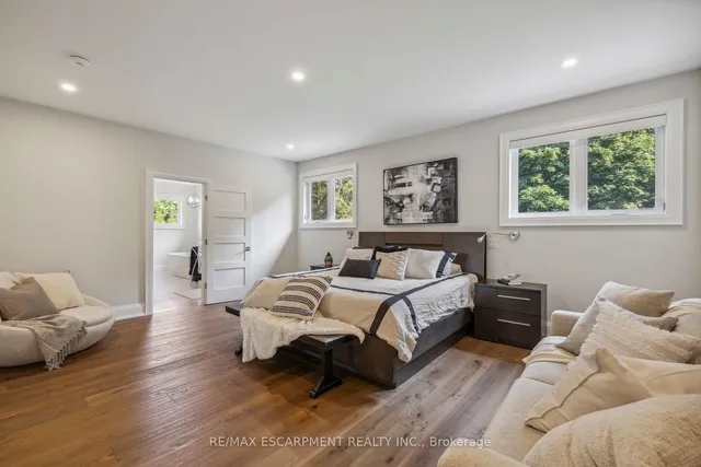 Additional image 19 of 60 Garden Ave