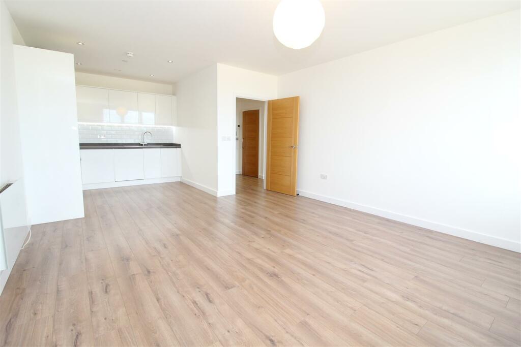 Additional image 5 of Porters House, Porters Wood, St Albans, Hertfordshire