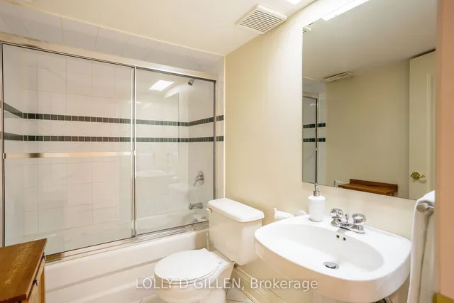 Additional image 24 of 470 Melrose Ave