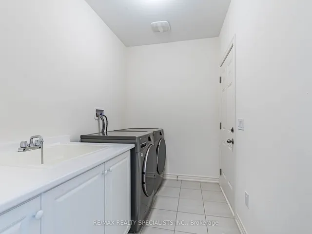 Additional image 21 of 23 Matterhorn Rd