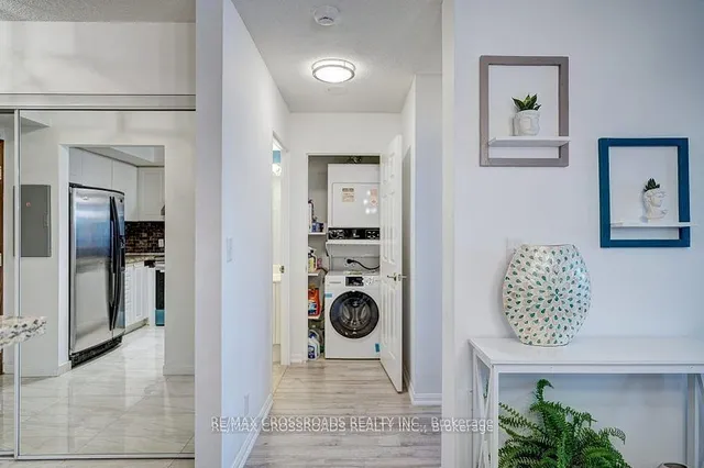 Additional image 16 of 1 Lee Centre Dr Unit 1709