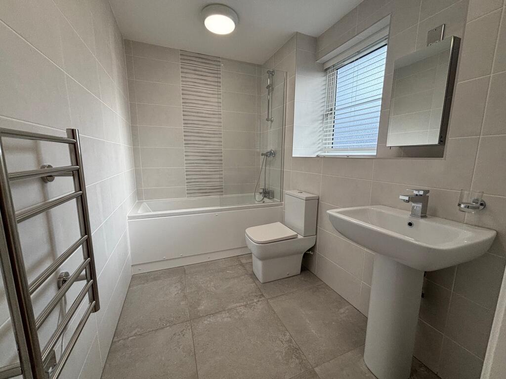 Additional image 5 of The Mint