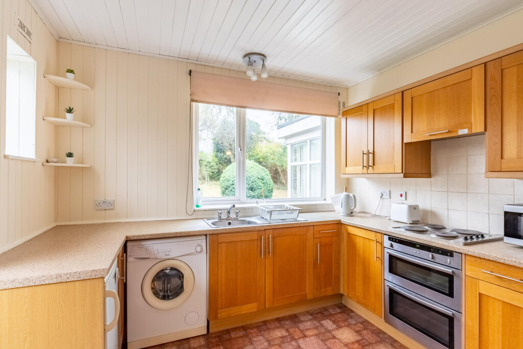 Additional image 6 of Mount Drive, Park Street, St. Albans, Hertfordshire, AL2