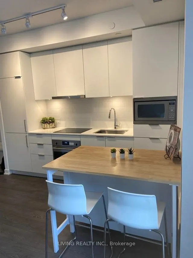 Additional image 2 of 7 Golden Lion Hts Unit N433