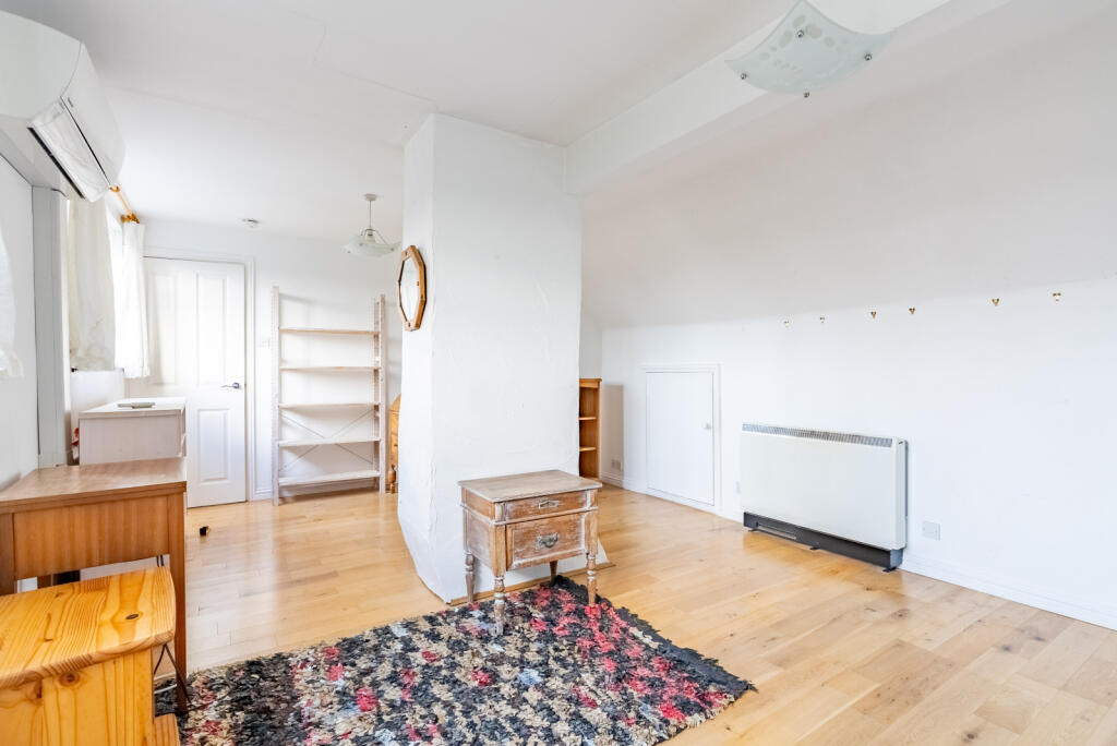 Additional image 10 of Hazelwood Drive, St. Albans, Hertfordshire, AL4