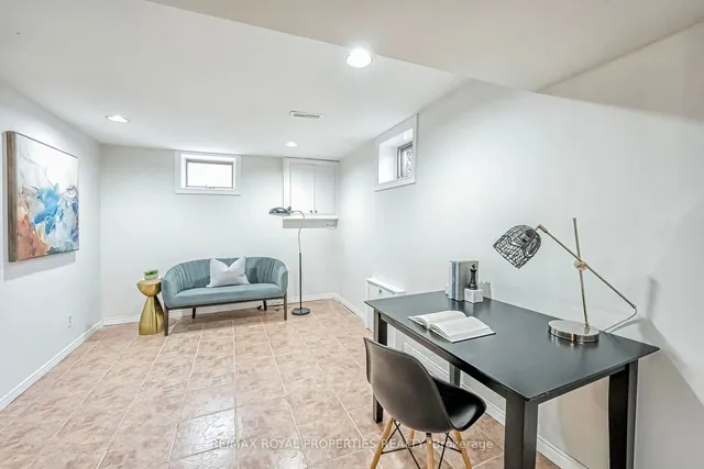 Additional image 29 of 18 Shoreview Dr