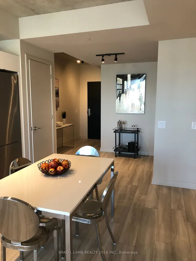 Additional image 7 of 458 Richmond St Unit 1201