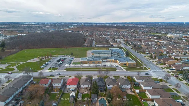 Additional image 37 of 29 Featherwood Cres