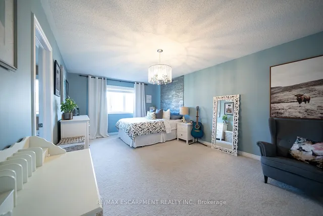 Additional image 19 of 19 Humphrey St