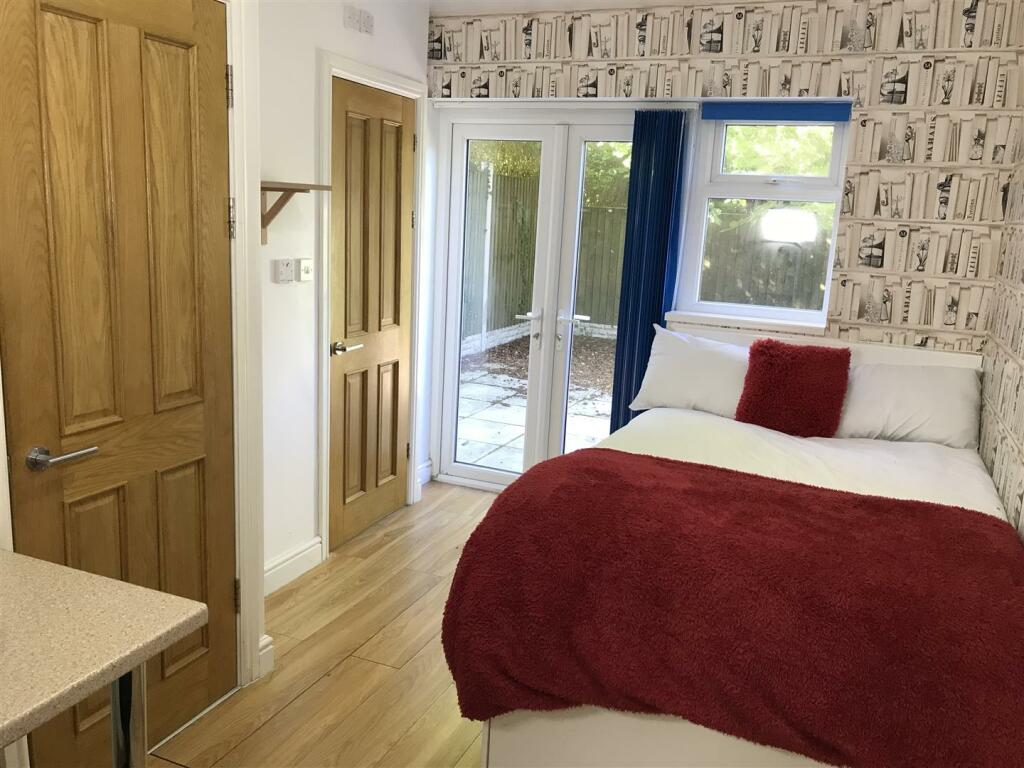 Additional image 10 of Next to the University of Birmingham