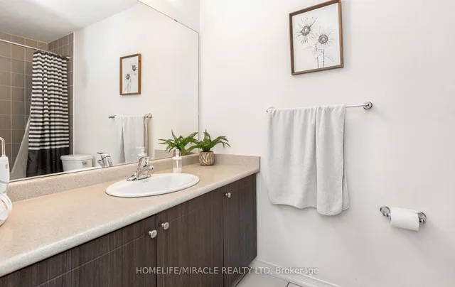 Additional image 25 of 30 Golden Springs Dr