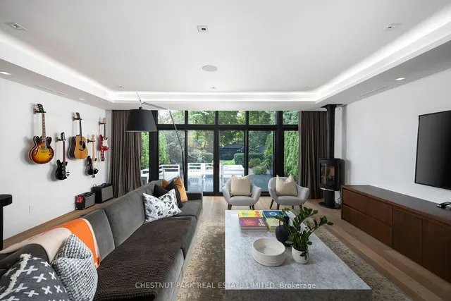 Additional image 30 of 19 Woodlawn Ave