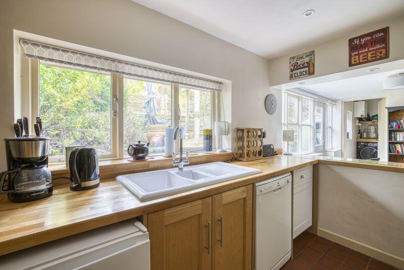 Additional image 10 of A fine townhouse with large garden, garage and parking in central Bruton