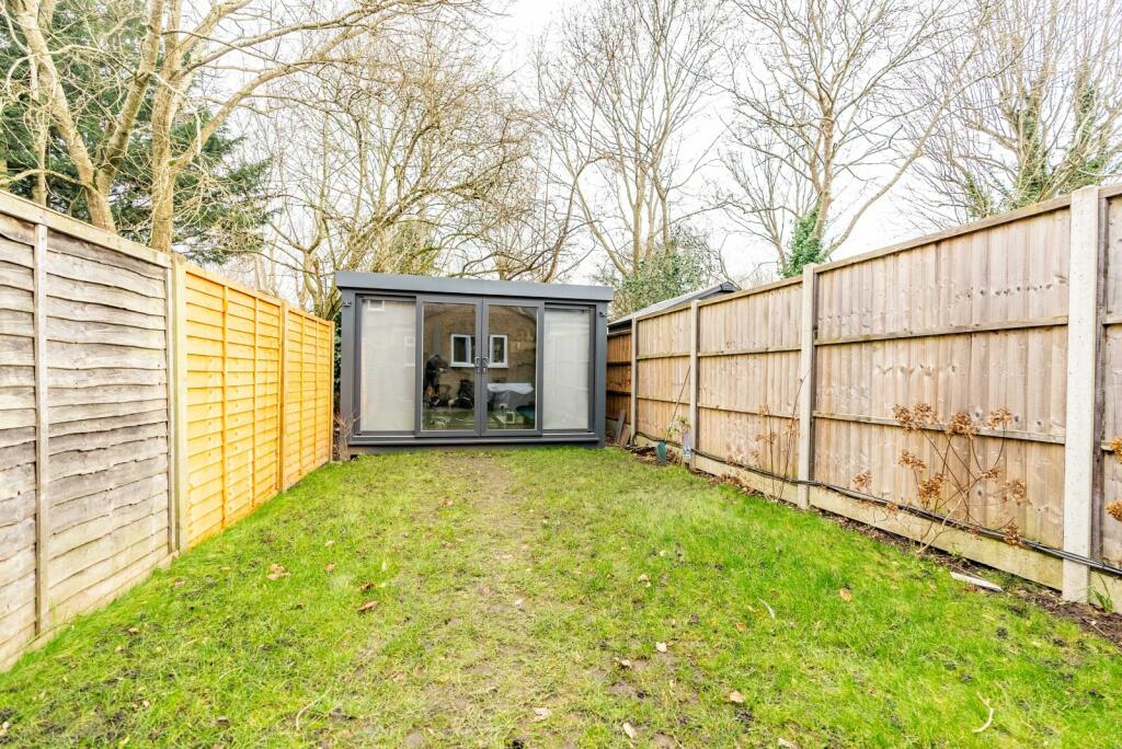 Additional image 3 of Leyland Avenue, St. Albans, Hertfordshire, AL1