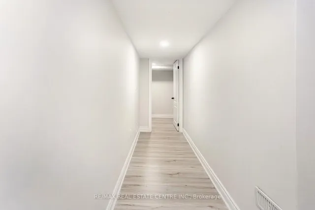 Additional image 30 of 1015 Vickerman Way