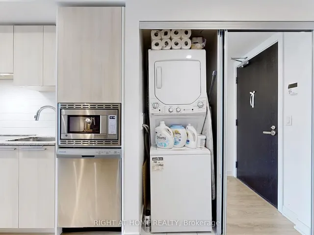 Additional image 17 of 18 Maitland Terr Unit 2302