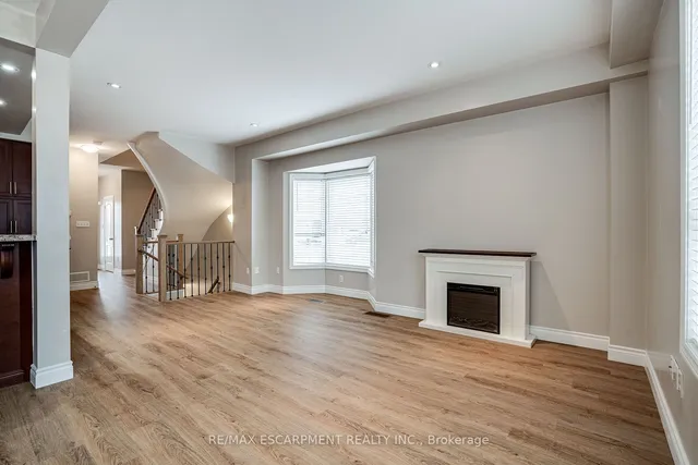 Additional image 8 of 24 Marina Point Cres