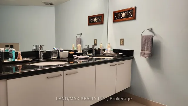 Additional image 12 of 2269 Lake Shore Blvd Unit 2607